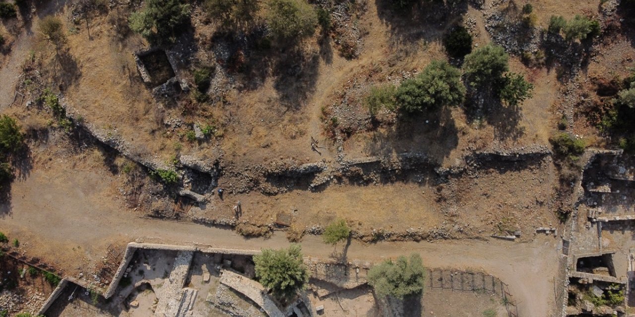 Kelenderis Antik Kenti'nde 2 bin 500 yıllık kalenin ortaya çıkarılması hedefleniyor