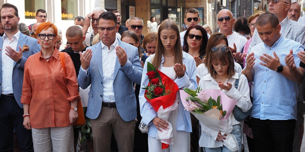 Bosna Hersek'te 29 yıl önce pazar yerinde katledilenler törenle anıldı