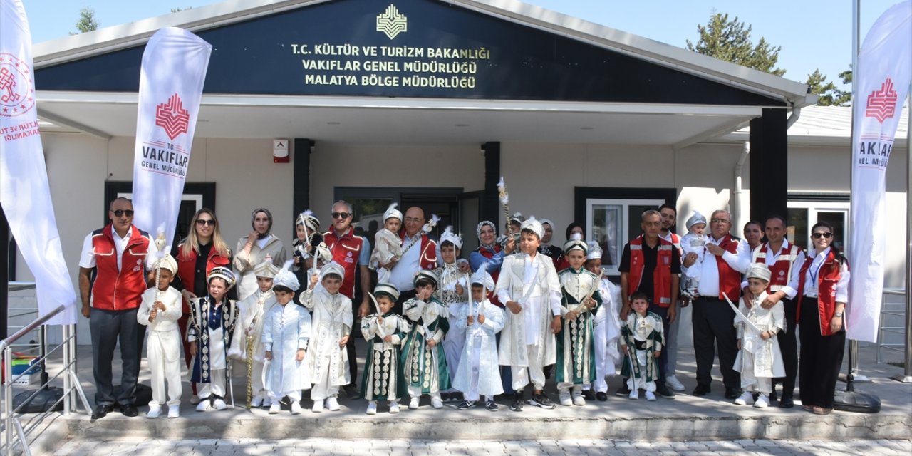 Malatya Vakıflar Bölge Müdürlüğünce "Sünnet Şöleni" düzenlendi