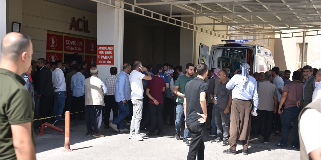 GÜNCELLEME - Şanlıurfa'da silahlı kavgada 3 kişi öldü, 4 kişi yaralandı