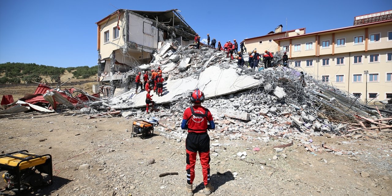 Bingöl'de "Deprem Saha Tatbikatı" yapıldı