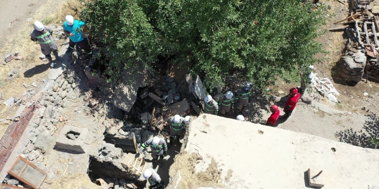 Elazığ'da "Deprem Saha Tatbikatı" yapıldı