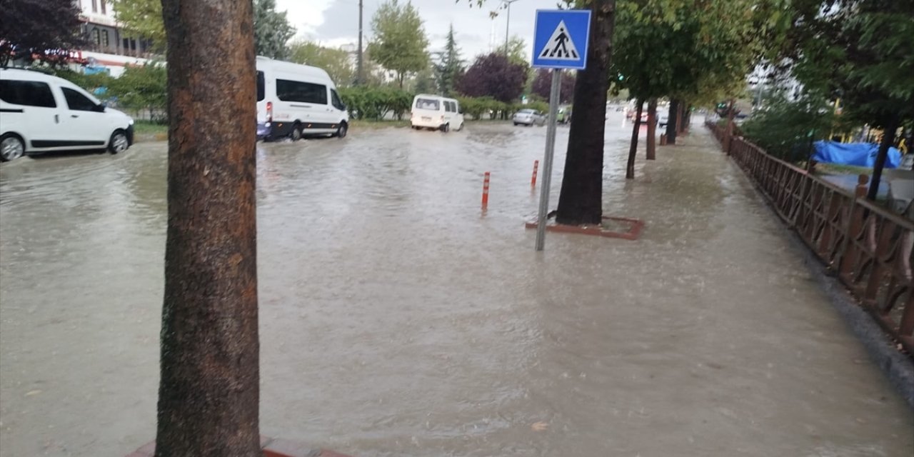 Sinop’ta sağanak etkili oldu