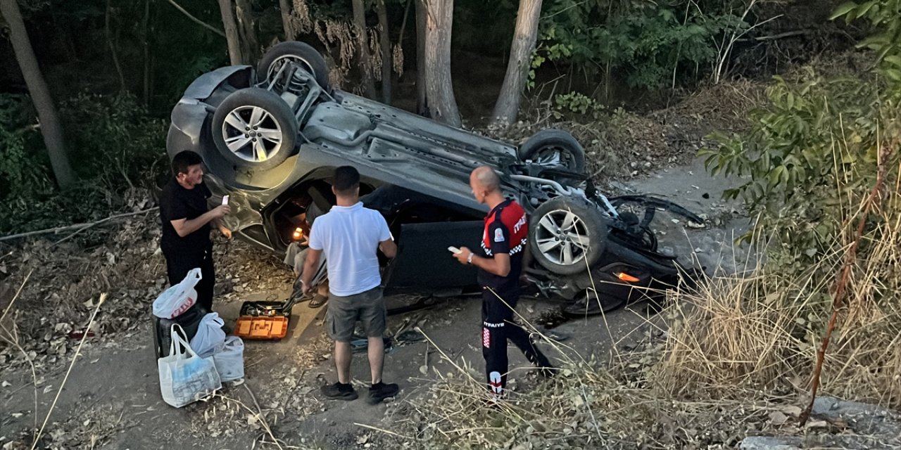 Çanakkale'de cip ve otomobilin çarpıştığı kazada 5 kişi yaralandı