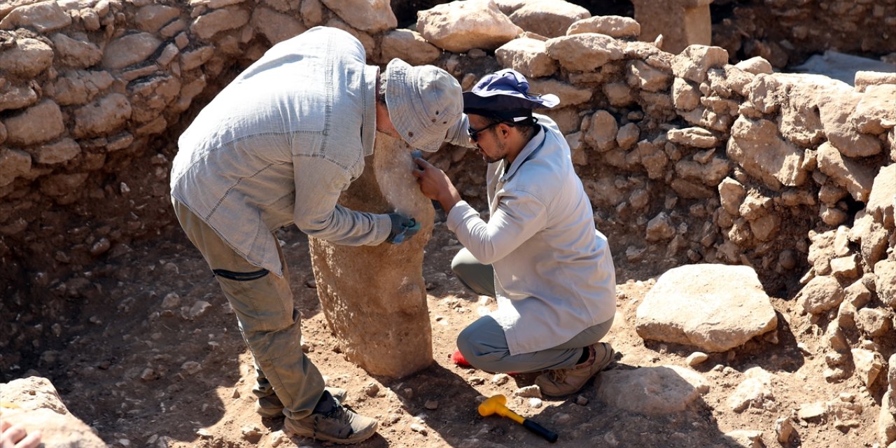 Karahantepe'de bulunan koşan yaban eşeği figürü neolitik döneme ışık tutacak