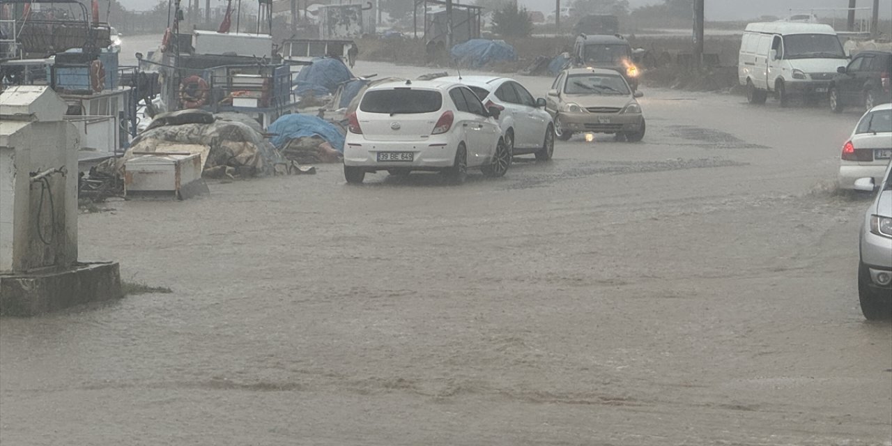 Kırklareli'nde sağanak etkili oluyor