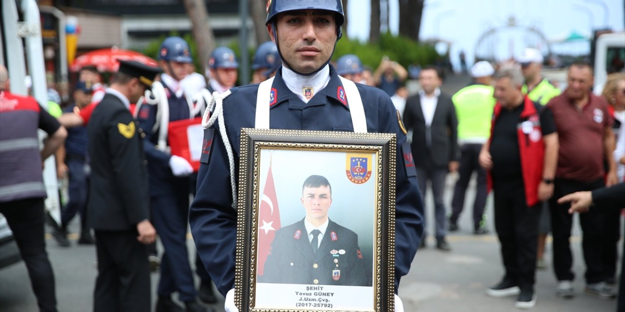 Diyarbakır'da silah kazasında şehit olan asker Ordu'da son yolculuğuna uğurlandı