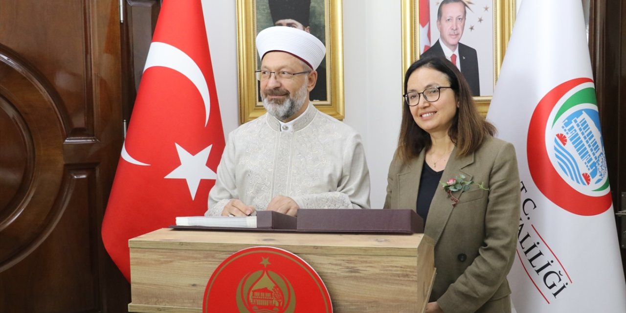 Diyanet İşleri Başkanı Erbaş, Yalova'da ilçe müftülüğü binasını hizmete açtı: