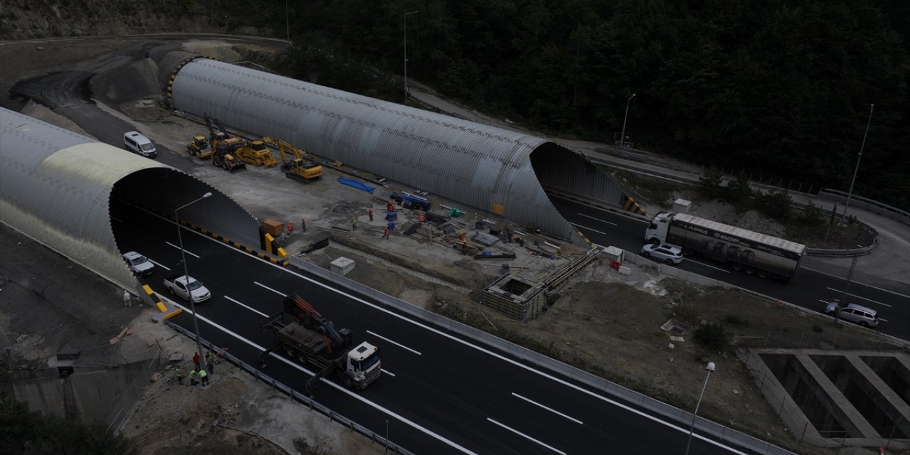 Bolu Dağı Tüneli İstanbul yönü 38 gün sonra ulaşıma açıldı