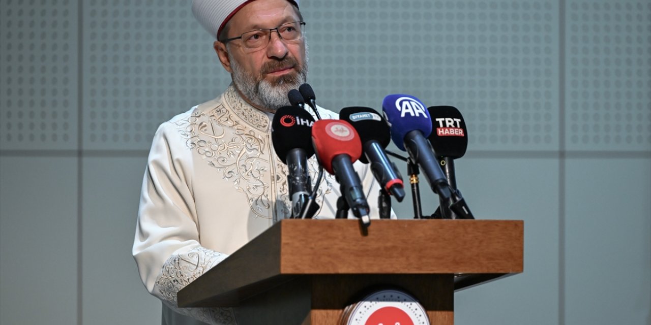 Diyanet İşleri Başkanı Erbaş, Diyanet Akademisi'nin eğitim yılı açılışında konuştu: