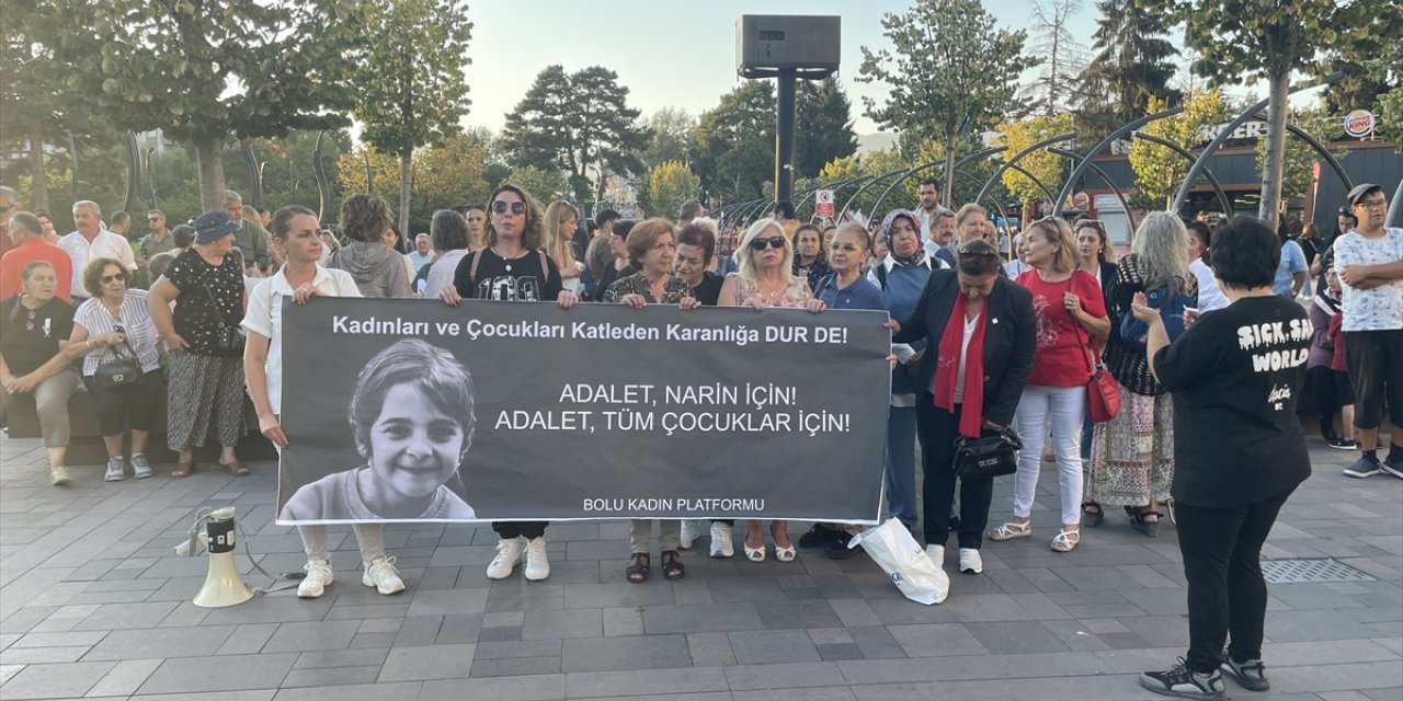 Bolu'da kadın platformu üyeleri, Narin Güran'ın öldürülmesini protesto etti