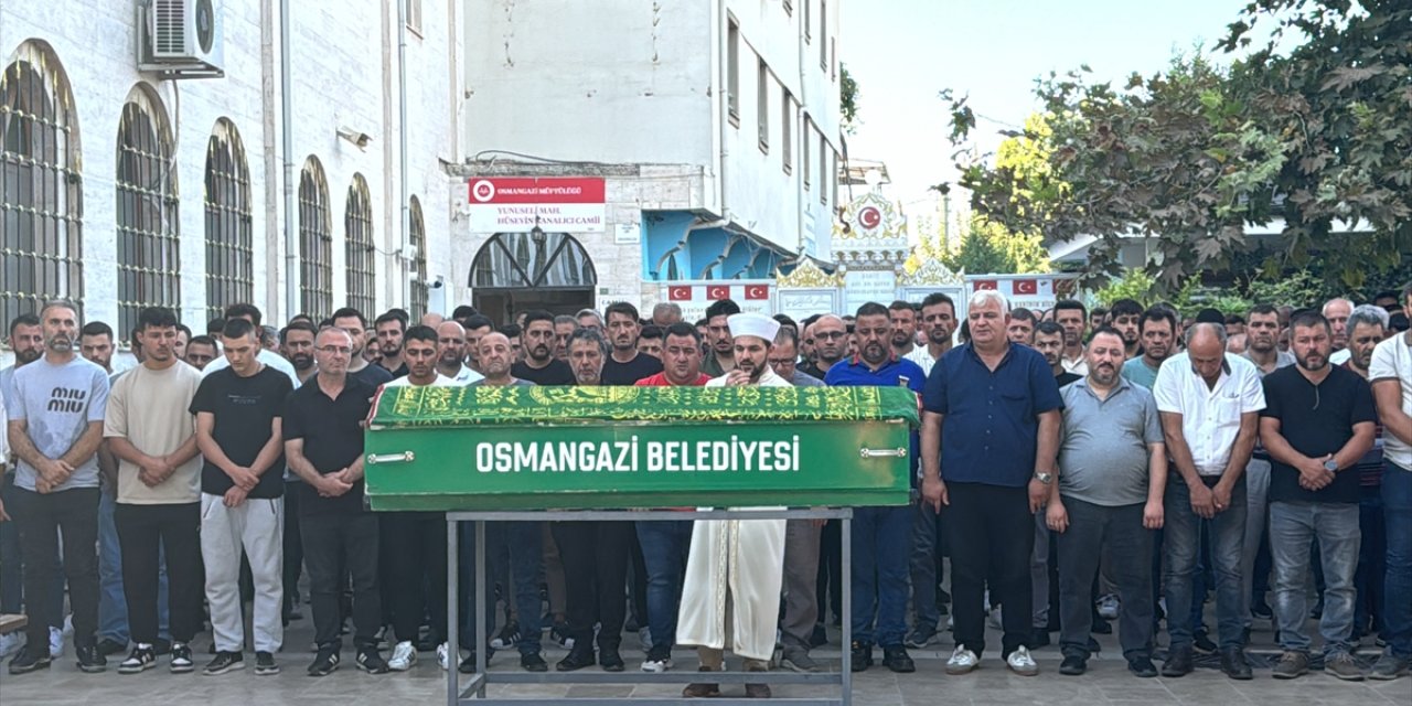 GÜNCELLEME - Bursa'da minibüsün çarpıp kaçtığı 10 yaşındaki çocuk hayatını kaybetti