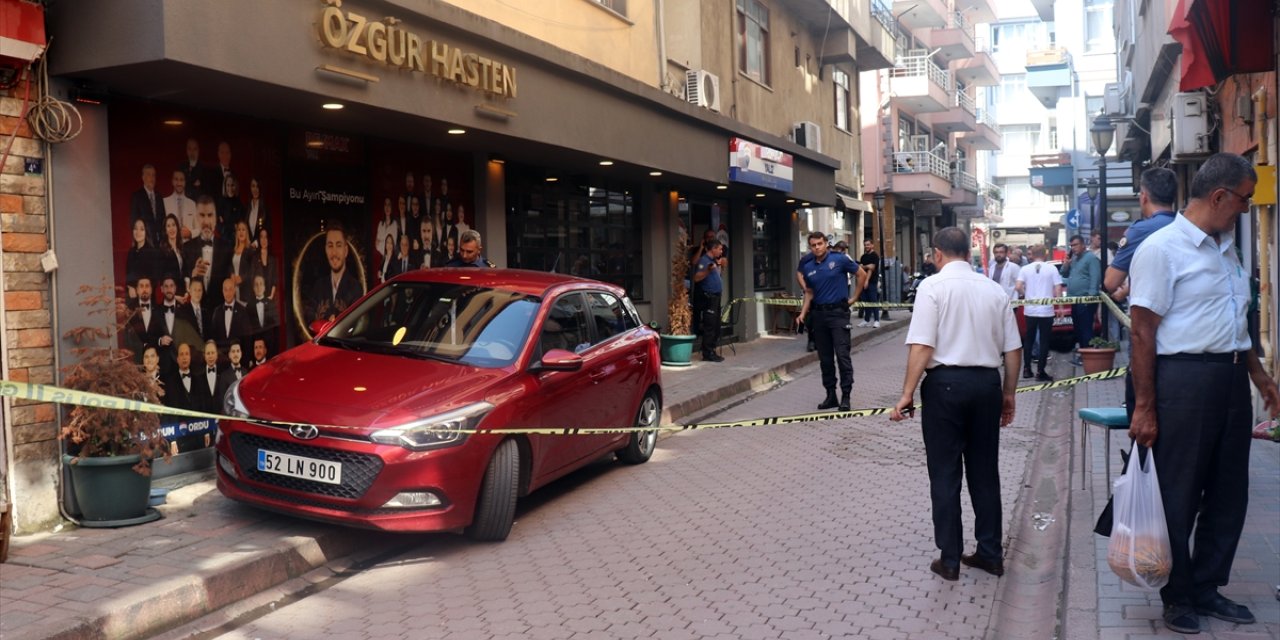 Ünye'de tabancayla vurulan kişi yaralandı