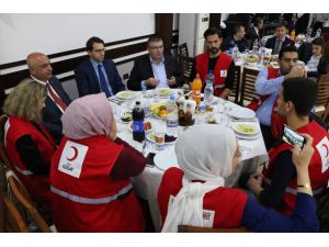 Türk Kızılaydan Kuzey Makedonya'da iftar programı