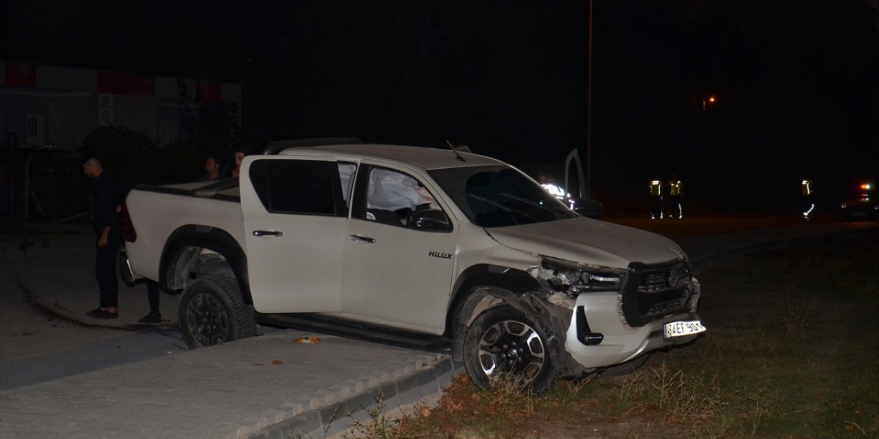 GÜNCELLEME - Kahramanmaraş'ta kamyonetin çarptığı akülü tekerlekli sandalyelerdeki 3 kişiden biri öldü