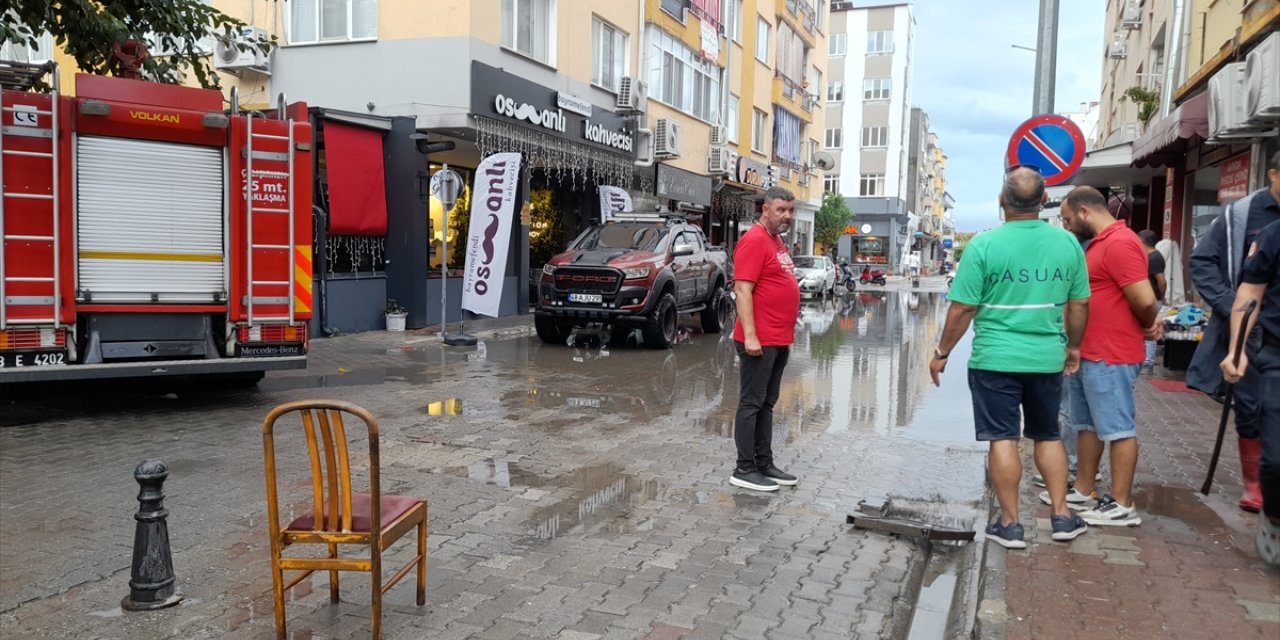 Muğla'da sağanak yaşamı olumsuz etkiledi