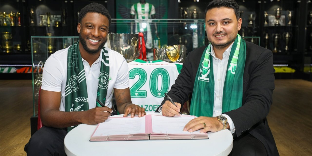 Konyaspor, Riechedly Bazoer ile anlaştı