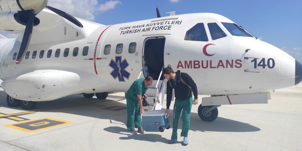 Hava Kuvvetlerine ait ambulans uçak acil organ nakli bekleyen hasta için havalandı