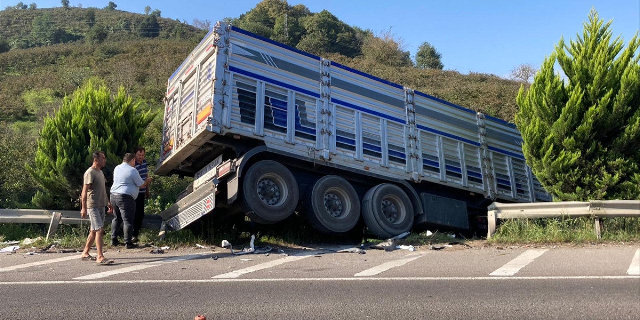 Ordu'da zincirleme trafik kazasında 5 kişi yaralandı