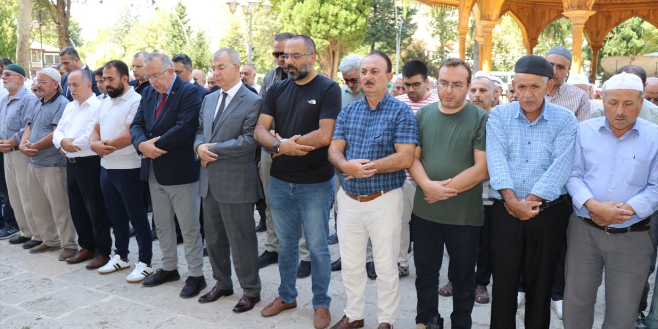 Amasya'da Ayşenur Ezgi Eygi için gıyabi cenaze namazı kılındı