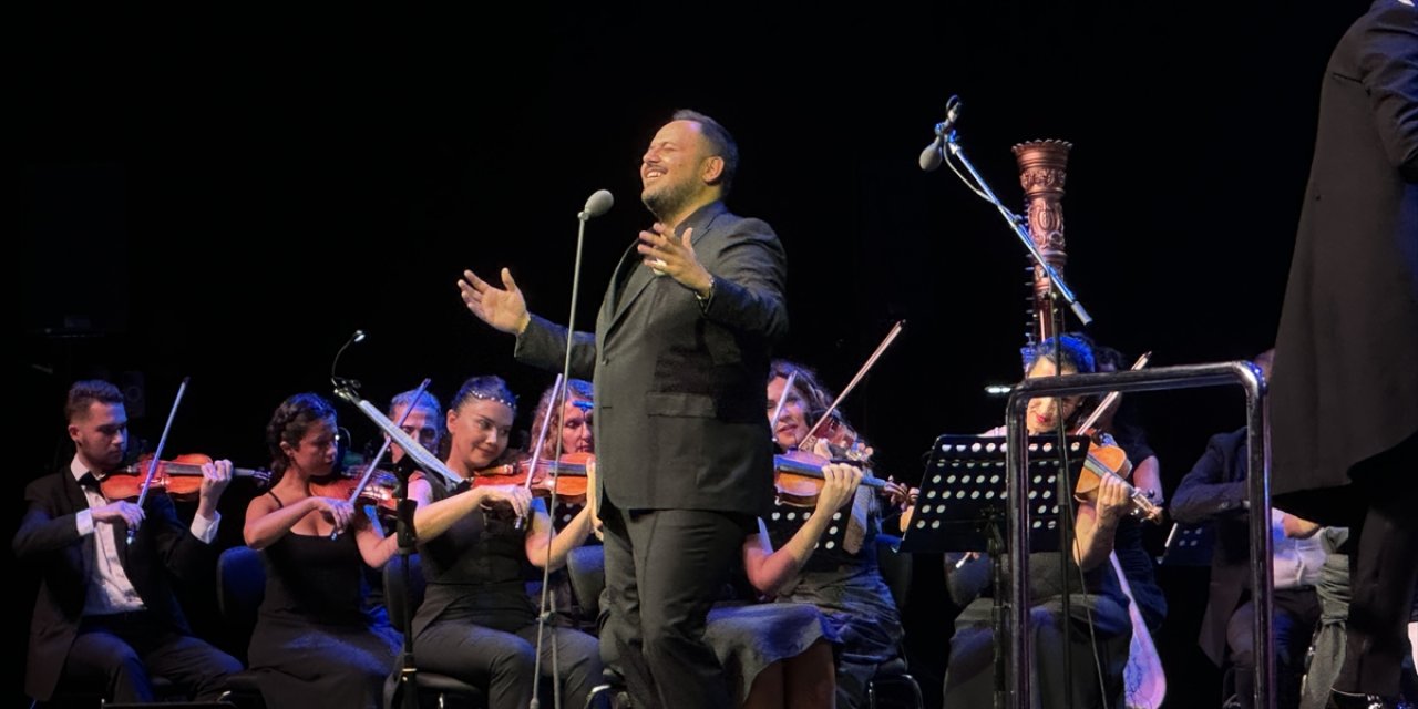 Opera sanatçısı Murat Karahan, Harbiye'de konser verdi