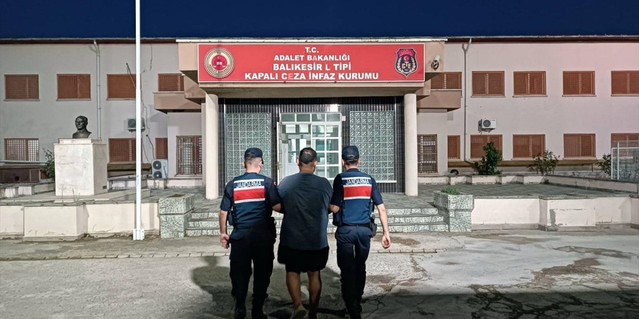 Balıkesir'de 22 düzensiz göçmen yakalandı