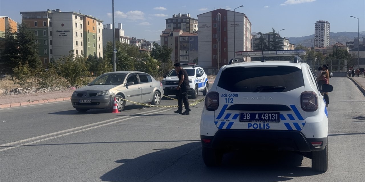 Kayseri'de eski eşi tarafından tabancayla vurulan kadın ağır yaralandı