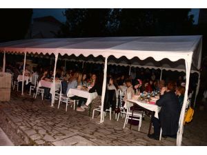 Bursa Belediyesinden Mostar'da iftar