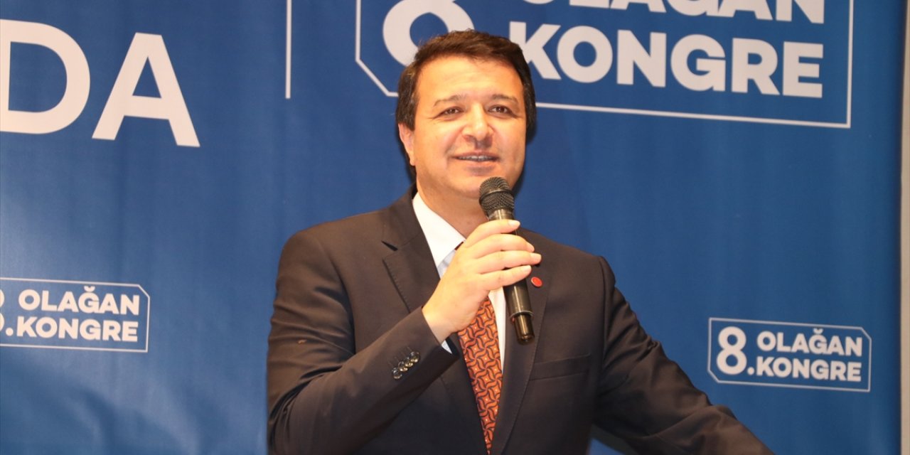 Saadet Partisi Genel Başkan Vekili Arıkan, partisinin Burdur il kongresinde konuştu: