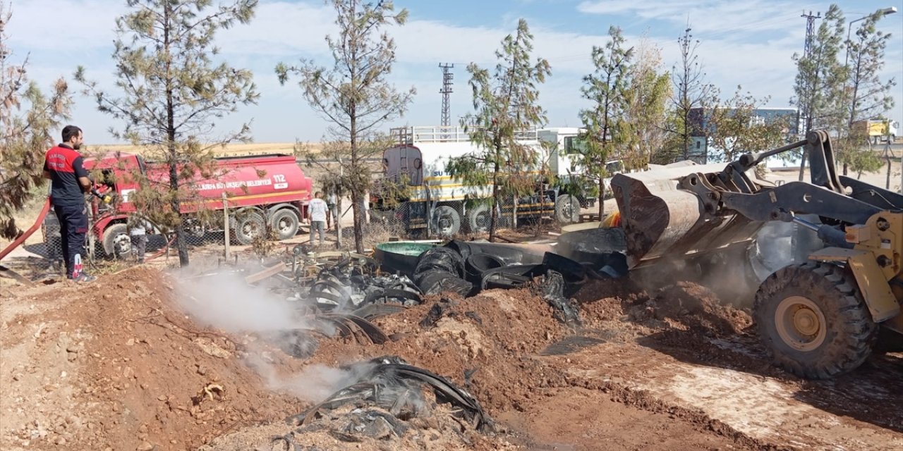 Şanlıurfa'da çıkan yangında 3 kişi dumandan etkilendi