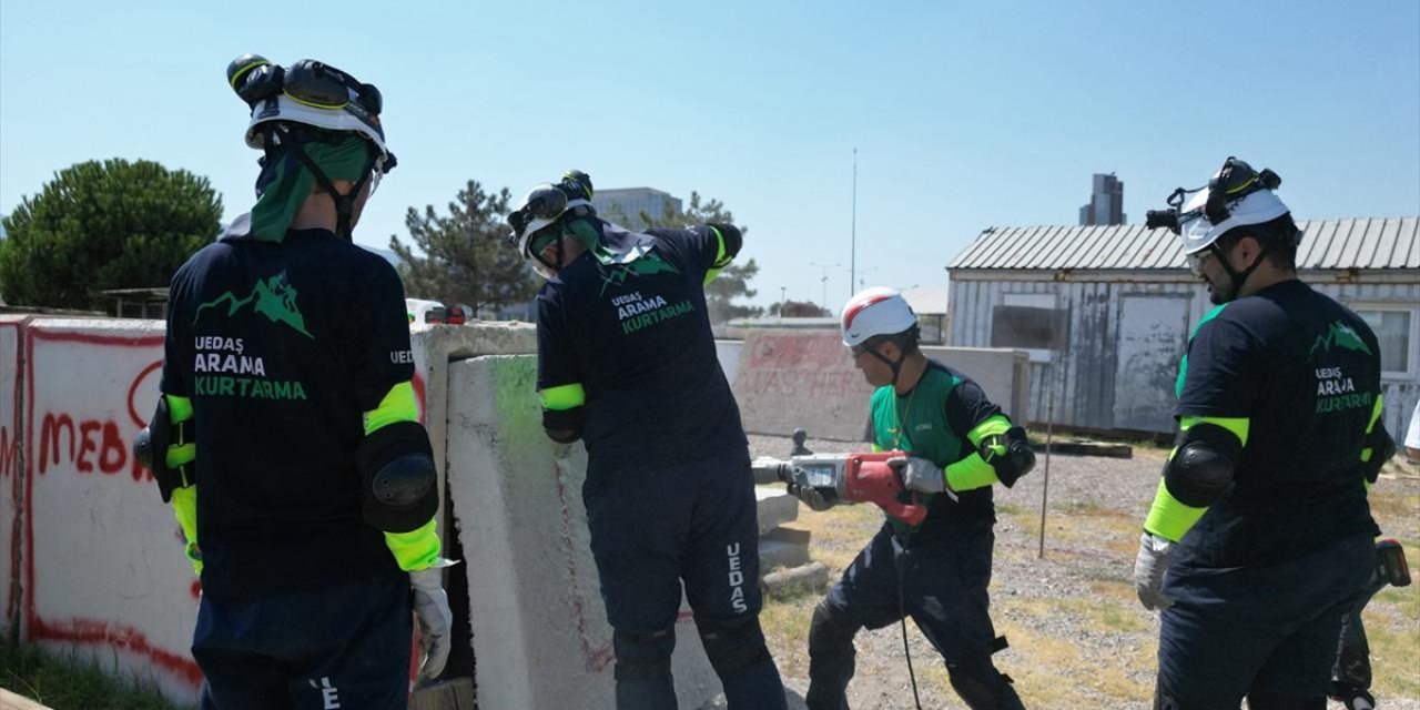 UEDAŞ arama kurtarma ekibi AFAD Akreditasyonu aldı