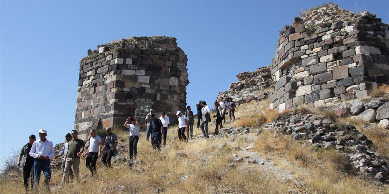 Beypazarı'ndaki Adaören Kalesi'nde yüzey araştırmaları devam ediyor