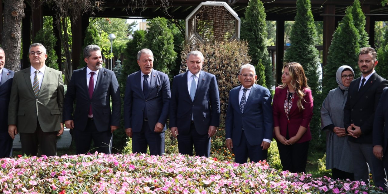 Gençlik ve Spor Bakanı Bak, Kayseri'de konuştu: