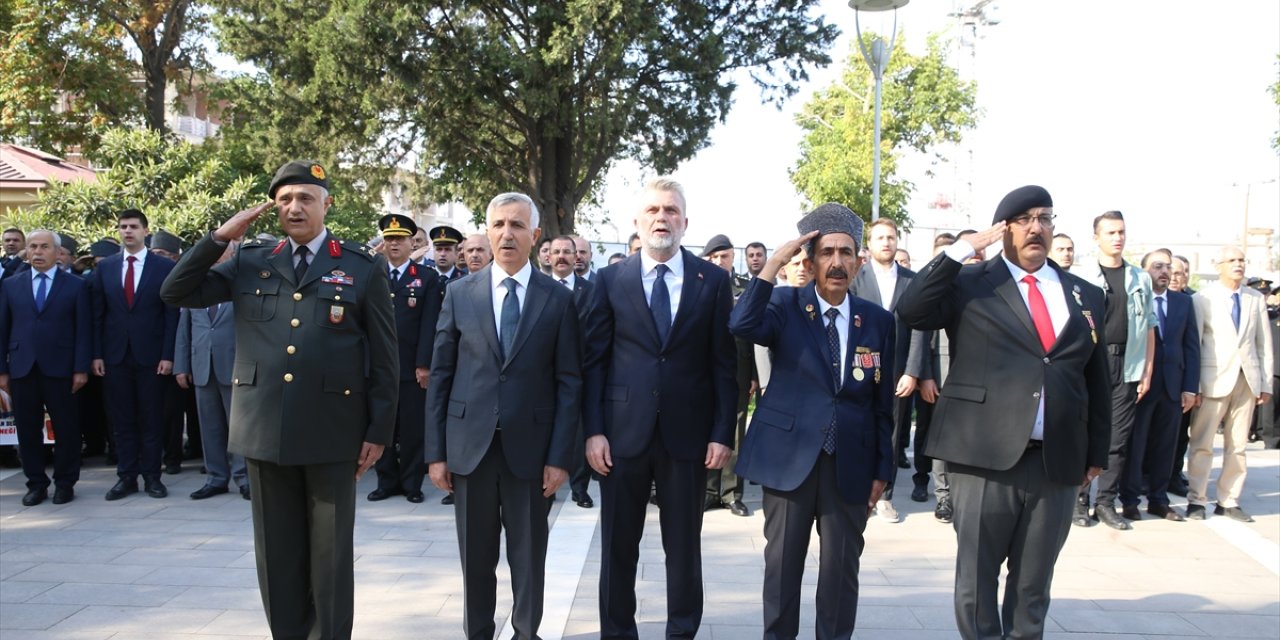 Gaziantep ve çevre illerde Gaziler Günü nedeniyle tören düzenlendi