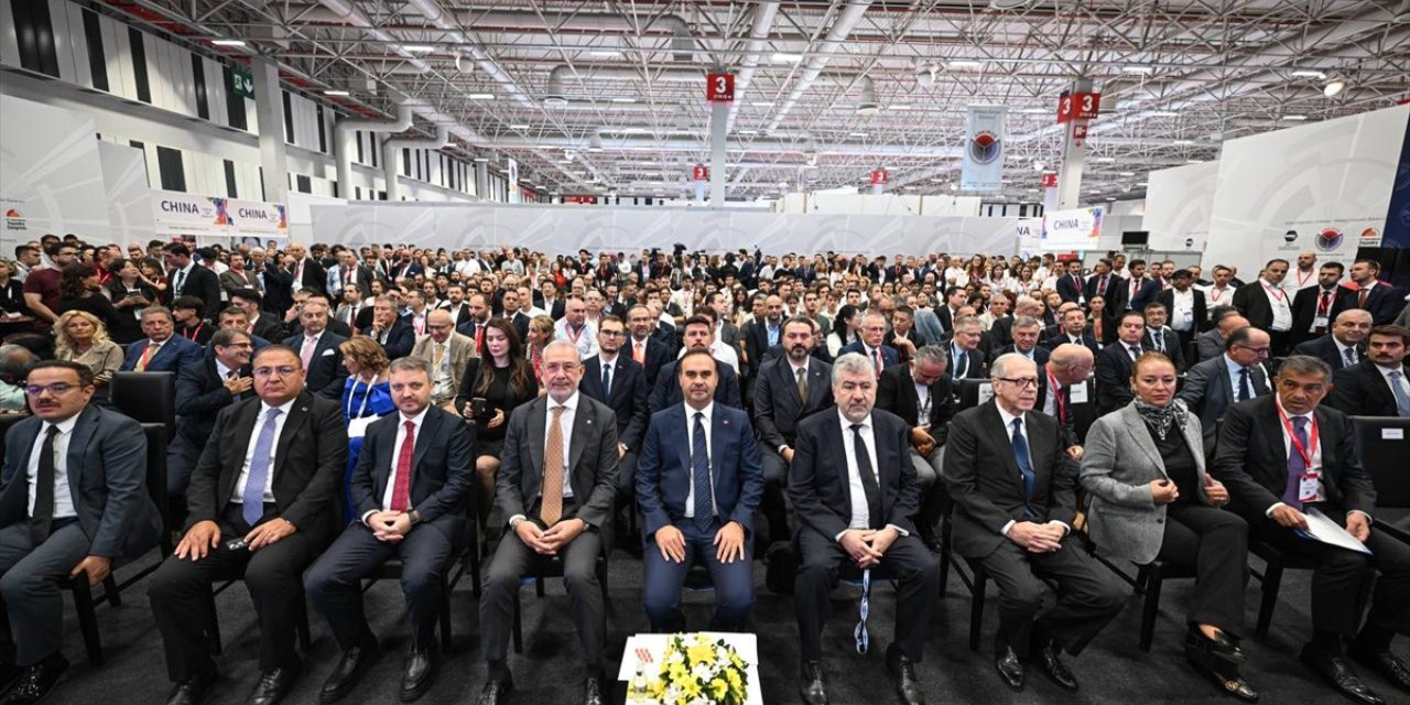 Sanayi ve Teknoloji Bakanı Kacır, 16. Ankiros Fuarı'nın açılışında konuştu: