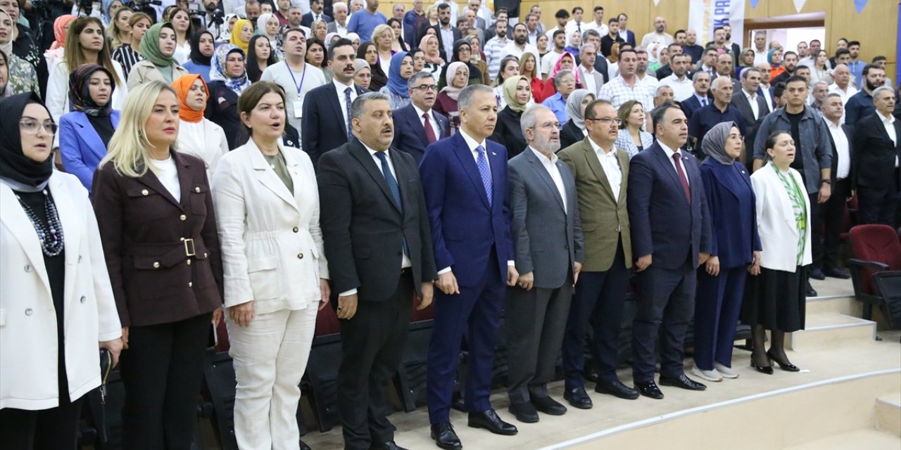 İçişleri Bakanı Yerlikaya, Diyarbakır'da "Türkiye Buluşmaları" programında konuştu: