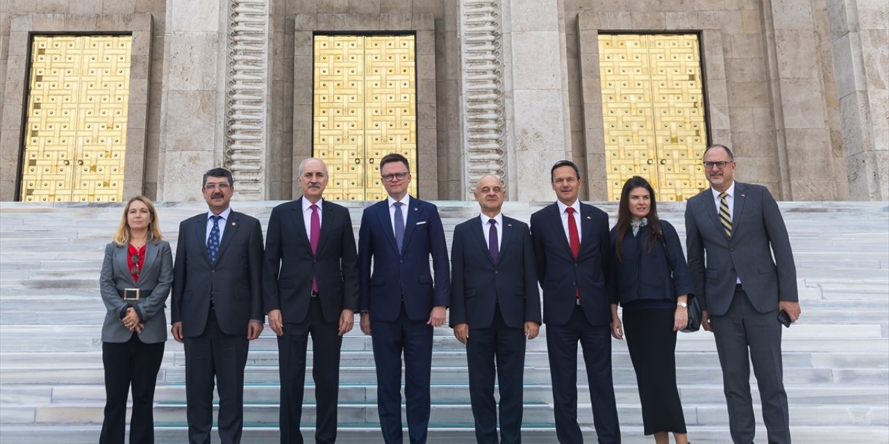 TBMM Başkanı Kurtulmuş, Polonya Meclis Başkanı Holownia ile görüştü: