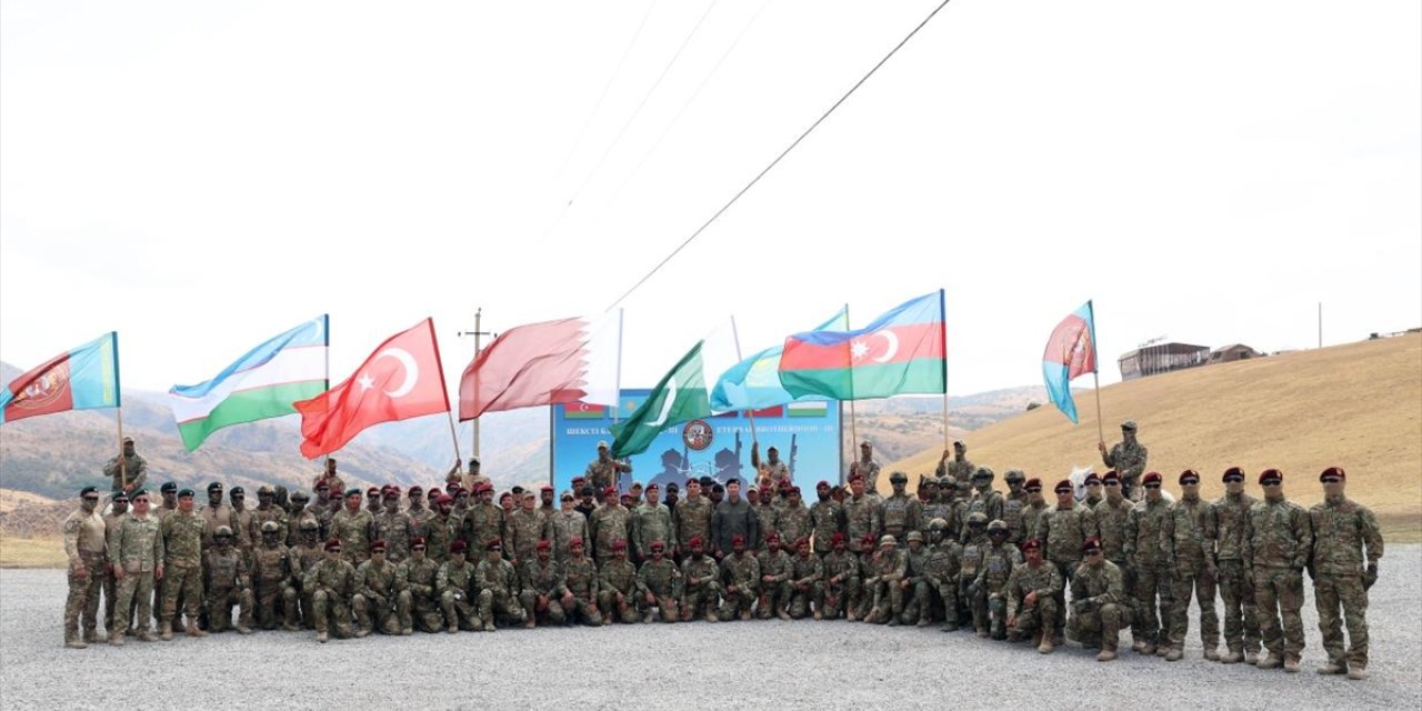 Kazakistan’da 6 ülkenin özel birimleri "Sınırsız Kardeşlik-III" tatbikatında bir araya geldi