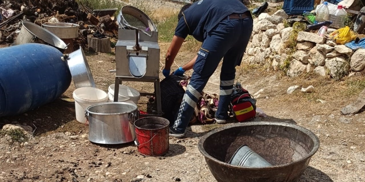 Mersin'de av tüfeğiyle vurulan baba ile oğlu ve gelini öldü