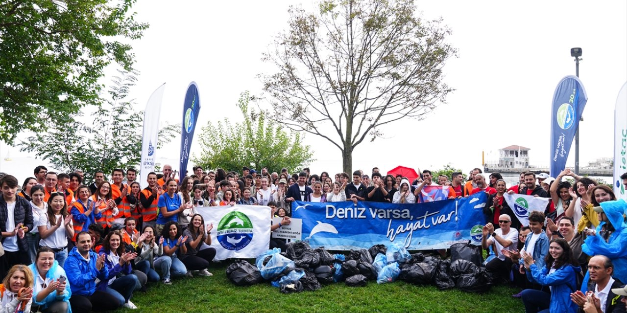 Moda'da TURMEPA'dan deniz temizliği