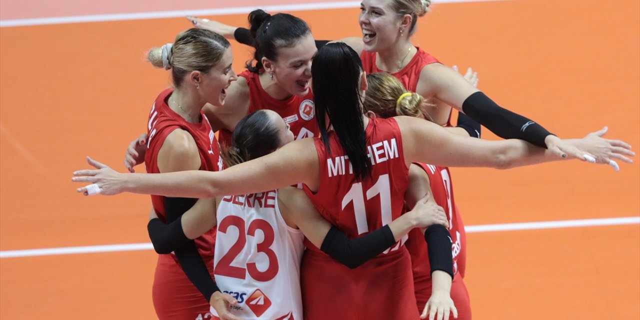 Voleybol: Kadınlar AXA Sigorta Kupa Voley