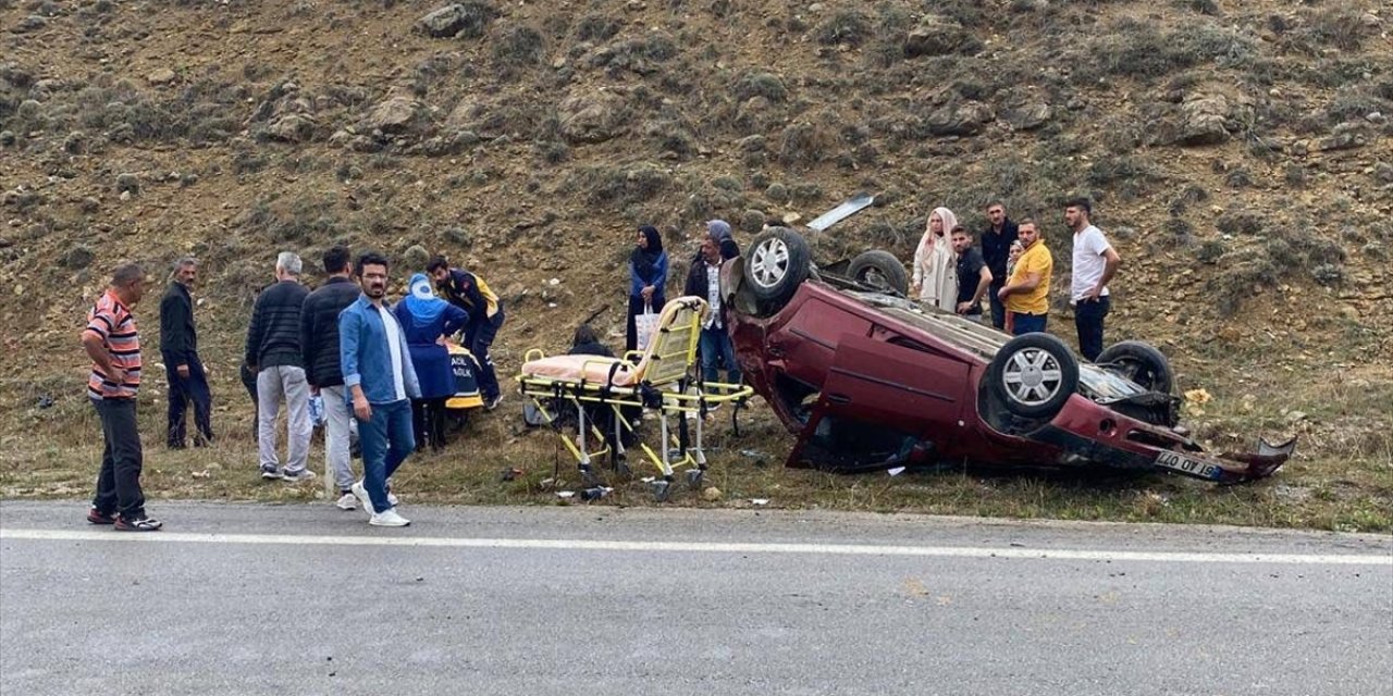 Gümüşhane'de takla atan otomobildeki 6 kişi yaralandı