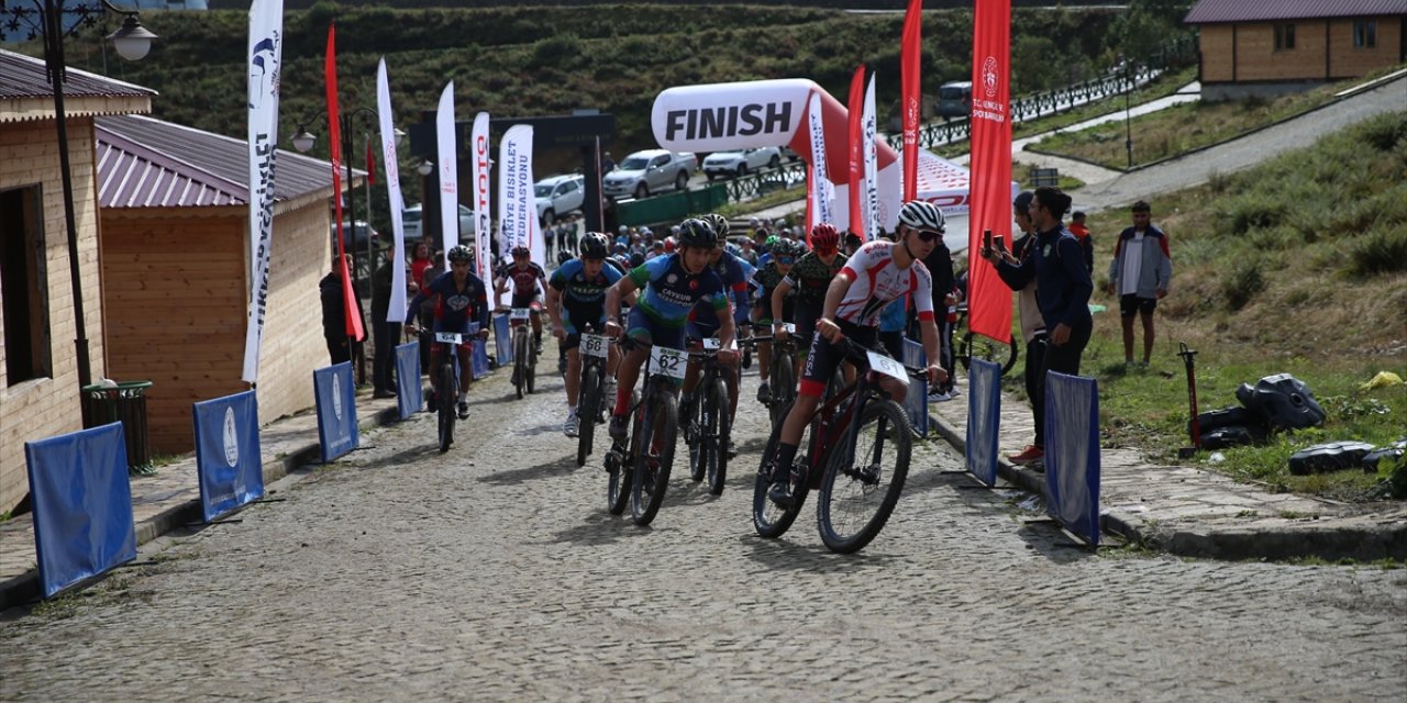 Rize'de Uluslararası MTB Cup Dağ Bisikleti Yarışları yapıldı