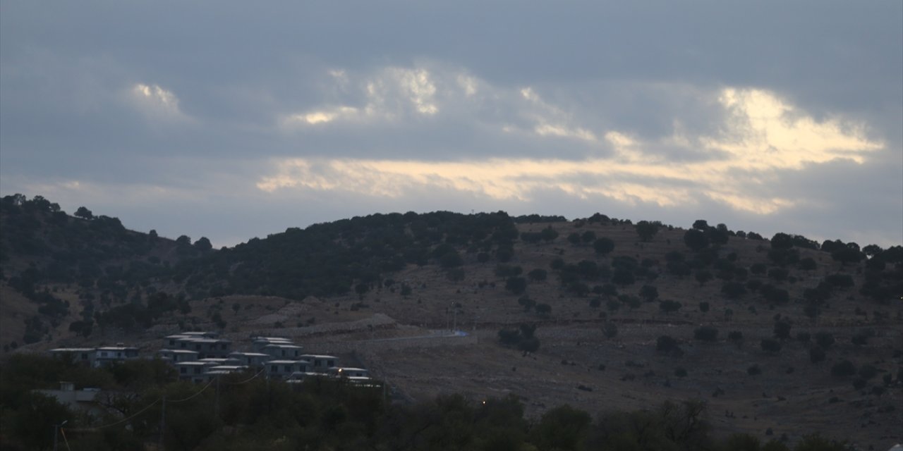 Siirt'teki "ışık hadisesi" bulut engeline takıldı