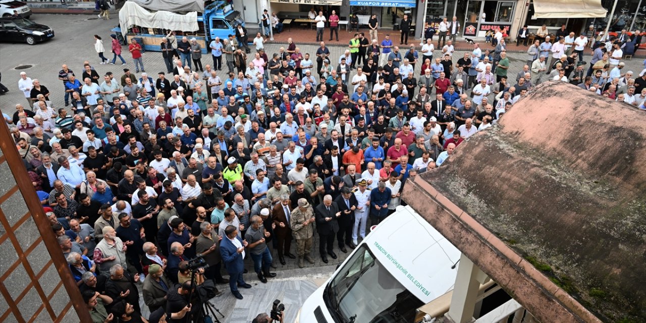 Trabzon'daki taşkında ölen kişinin cenazesi defnedildi