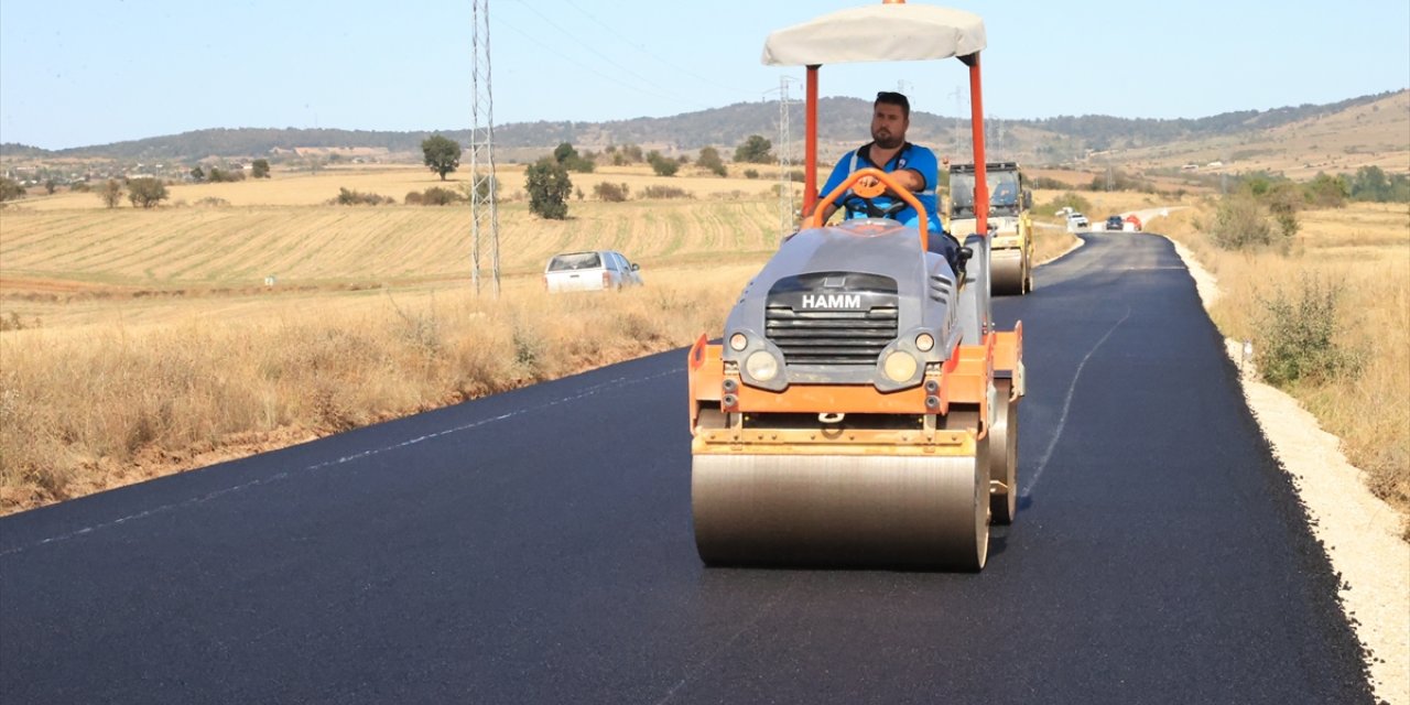 Edirne Valisi Sezer, yol yapım çalışmalarını inceledi: