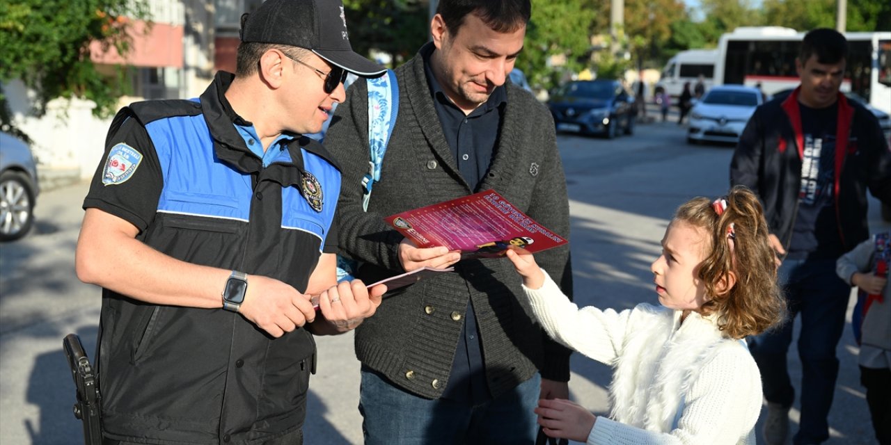 Edirne'de "Güvenli eğitim" uygulaması ebeveyn polislere emanet