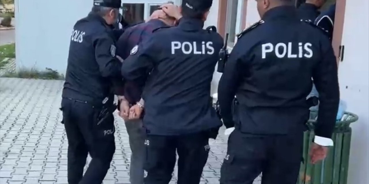 Kırklareli'nde 13 düzensiz göçmen yakalandı