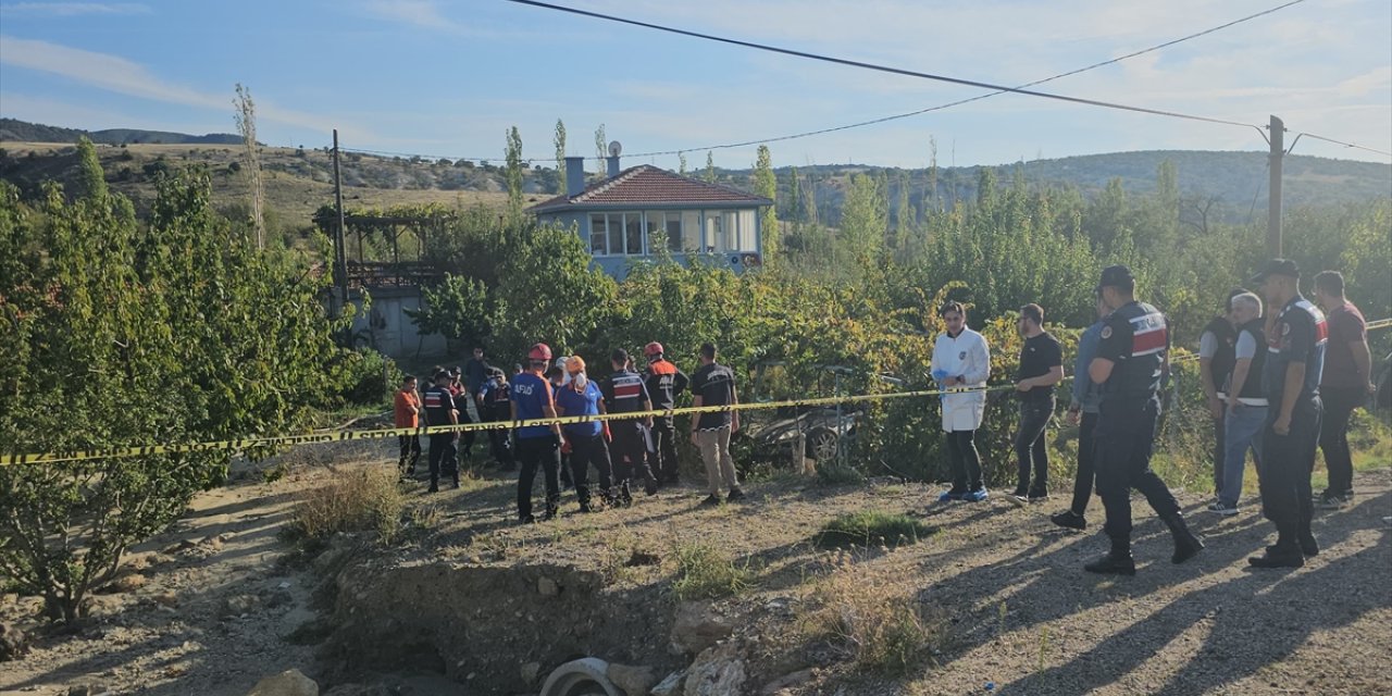 Çorum'da 4 gündür kayıp olarak aranan kişi devrilen otomobilinde ölü bulundu