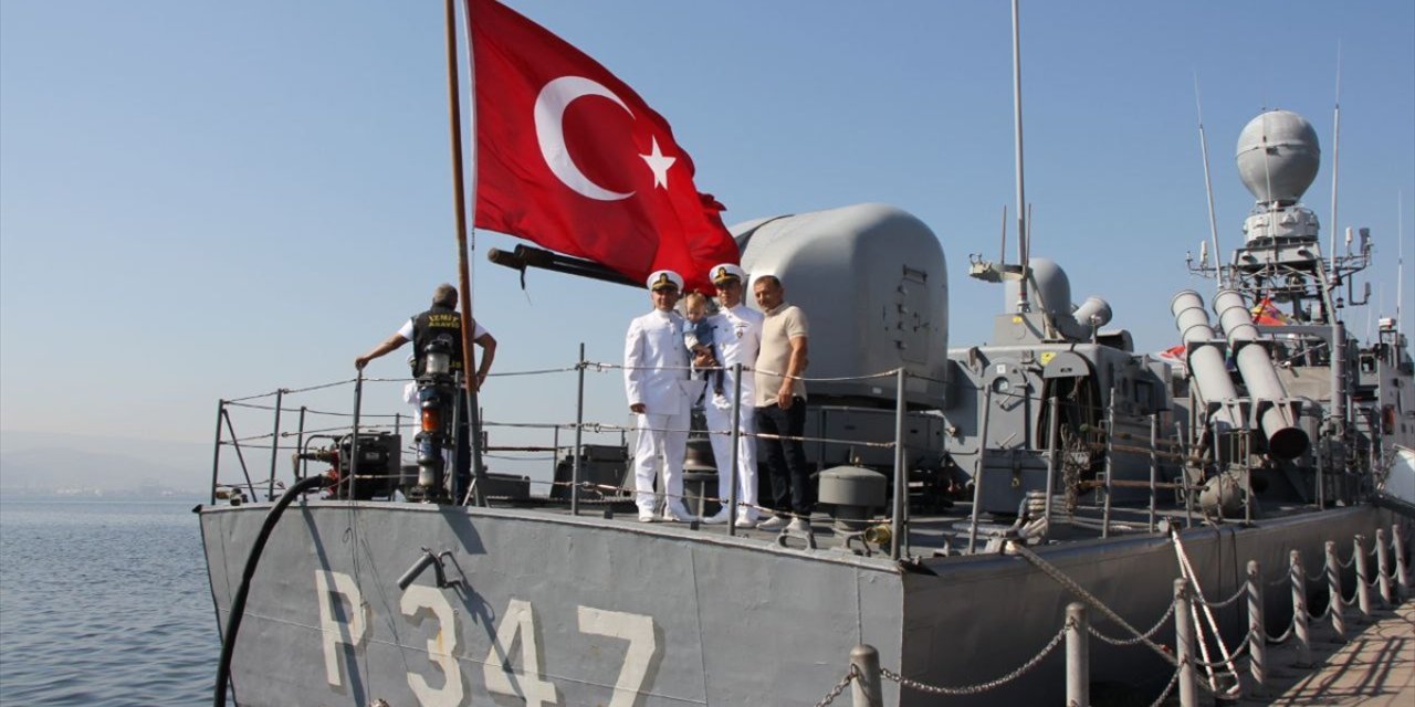 TCG Fırtına hücumbotu, Kocaeli'de ziyarete açıldı